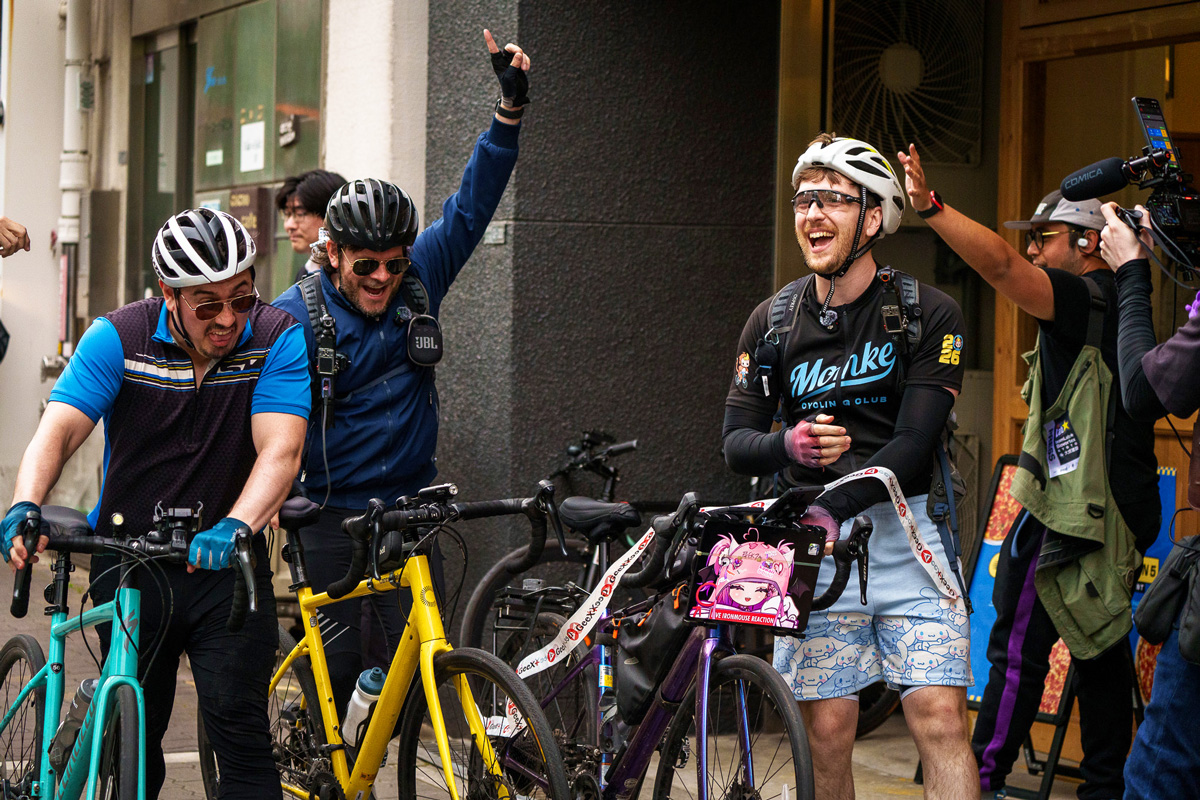 海外人気クリエイター・CDawgVA、チャリティ配信で寄付金約2億3千万円を集める　青森〜大阪1,300kmを自転車で完走